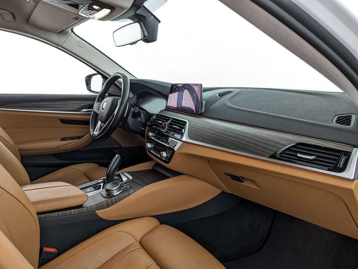 BMW 5 серии с пробегом — 2019 год. Фото: #8