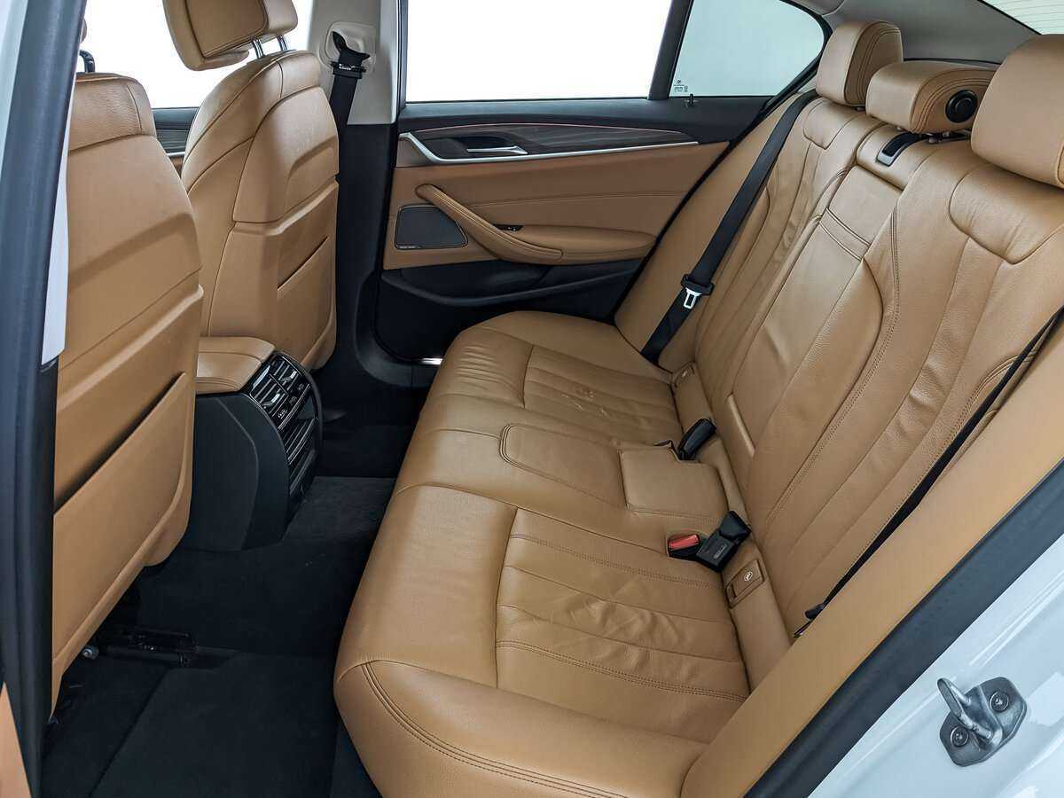 BMW 5 серии с пробегом — 2019 год. Фото: #12