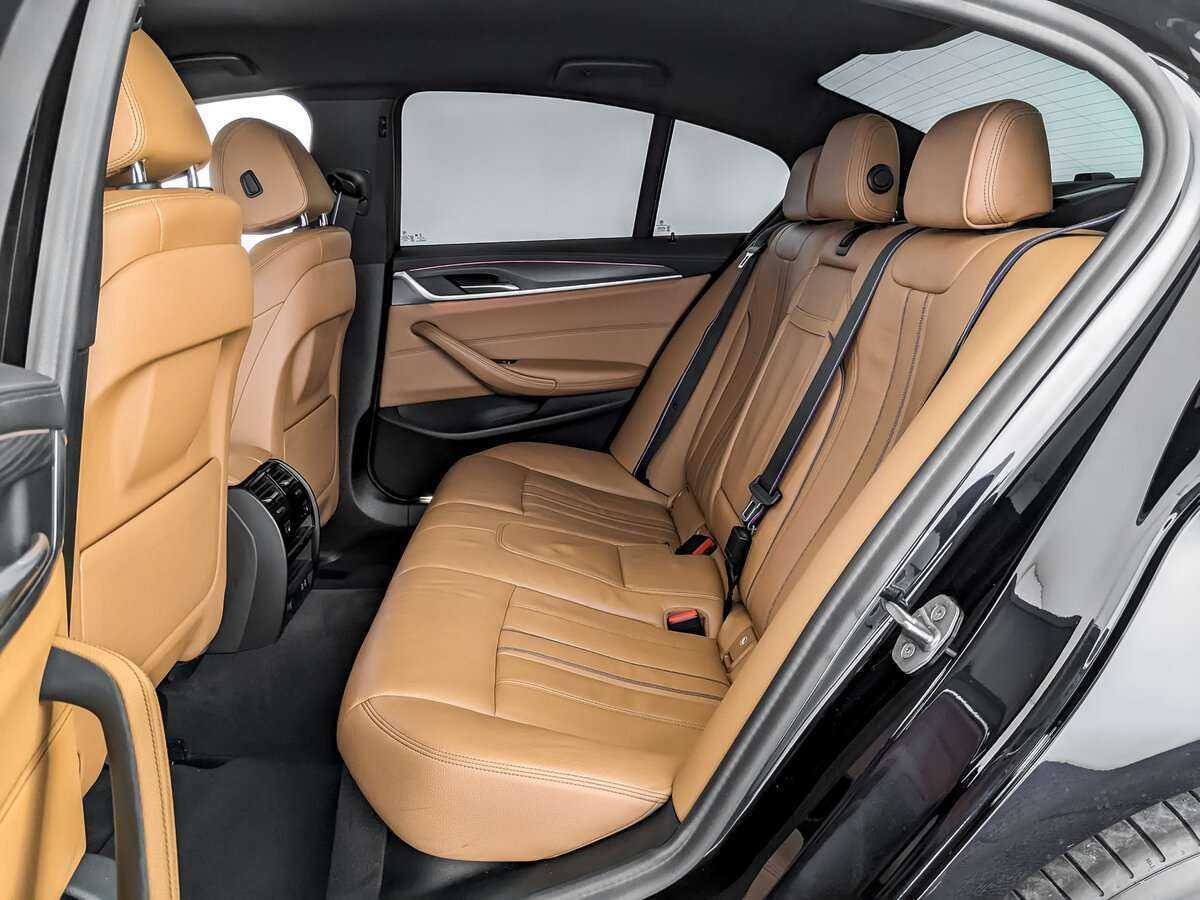 BMW 5 серии с пробегом — 2021 год. Фото: #9