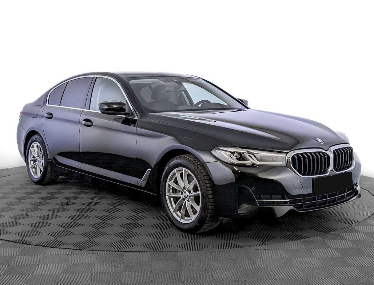 BMW 5 серии с пробегом — 2021 год. Фото: #2