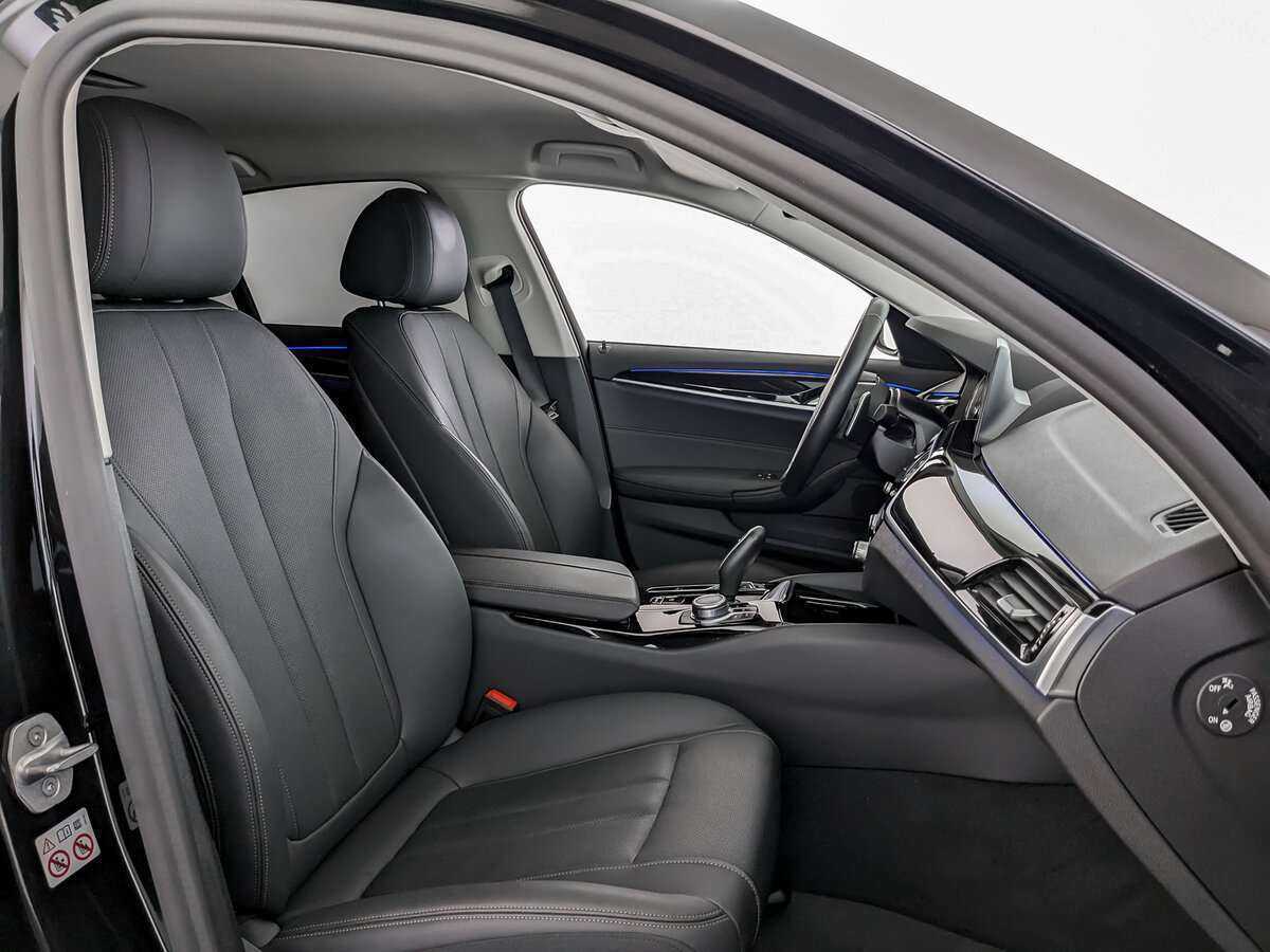 BMW 5 серии с пробегом — 2021 год. Фото: #18