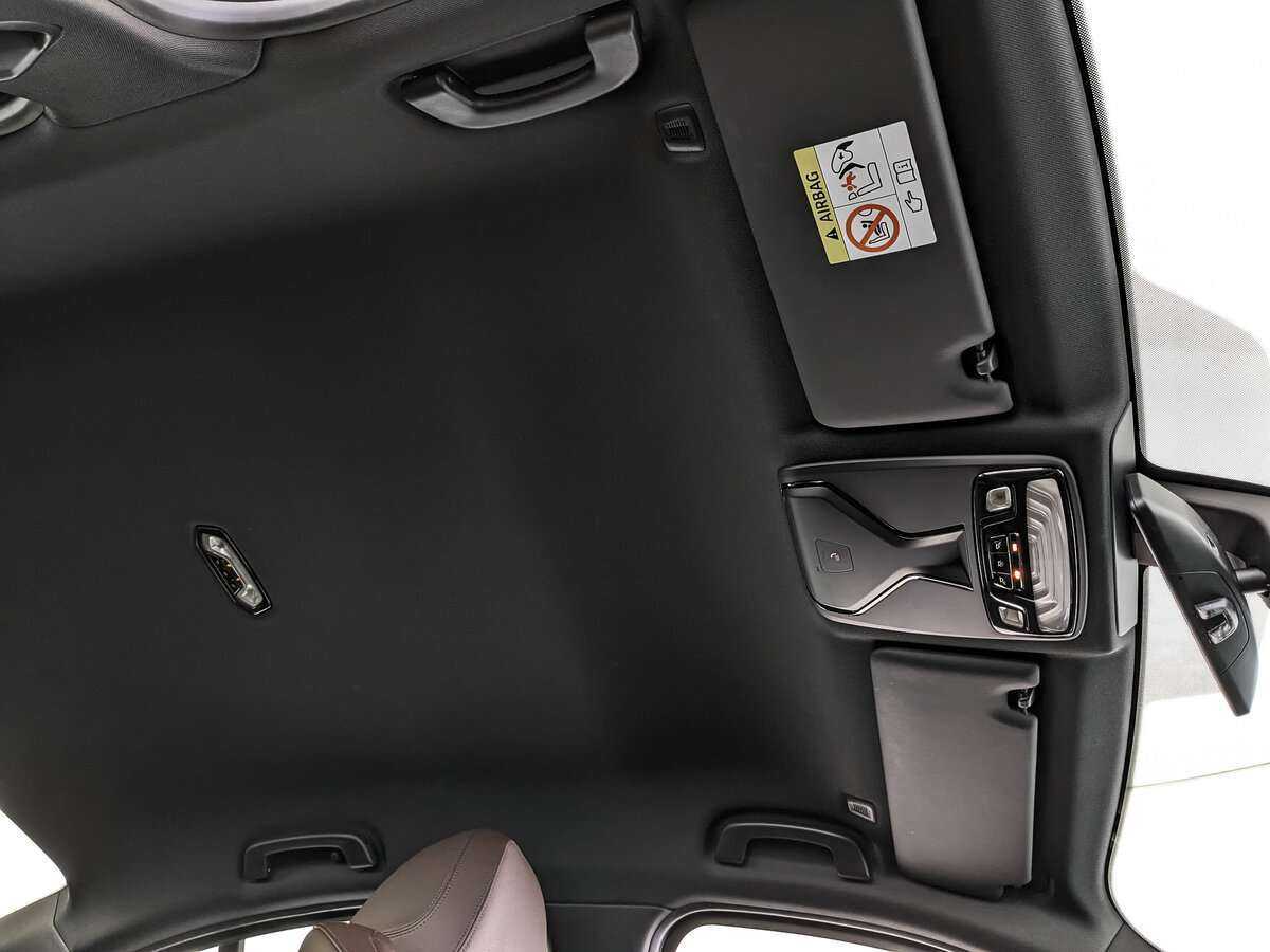 BMW 3 серии с пробегом — 2020 год. Фото: #17