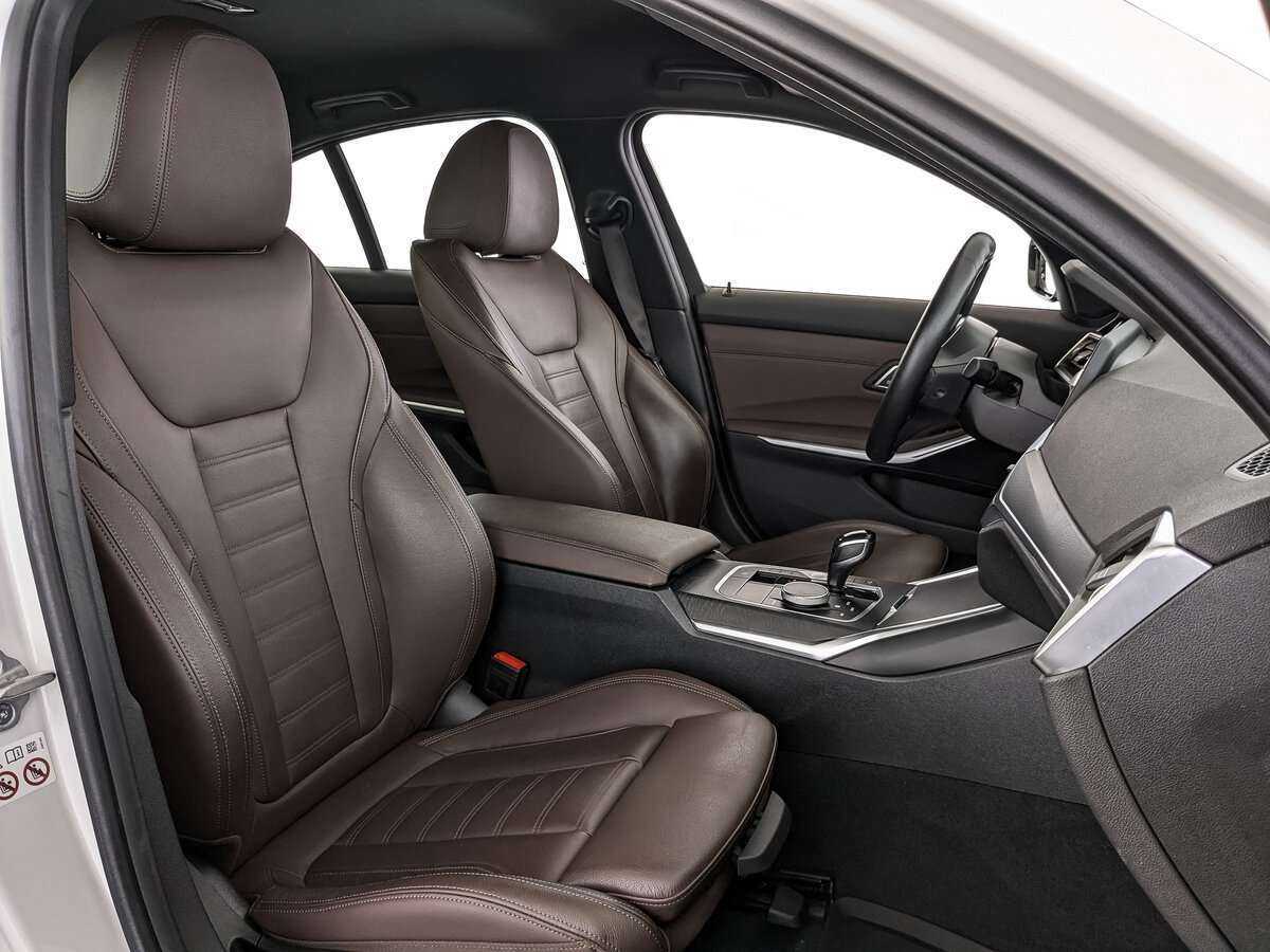 BMW 3 серии с пробегом — 2020 год. Фото: #18