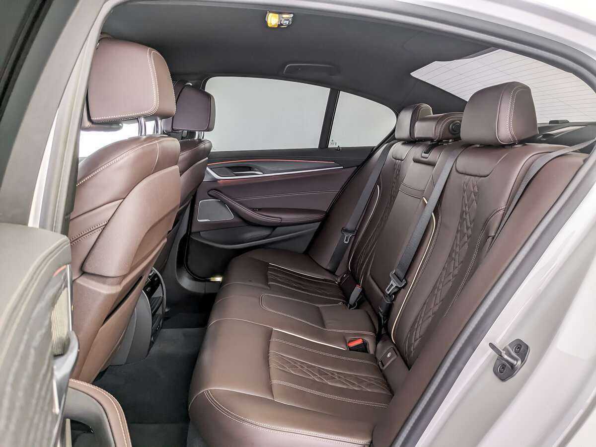 BMW 5 серии с пробегом — 2020 год. Фото: #9