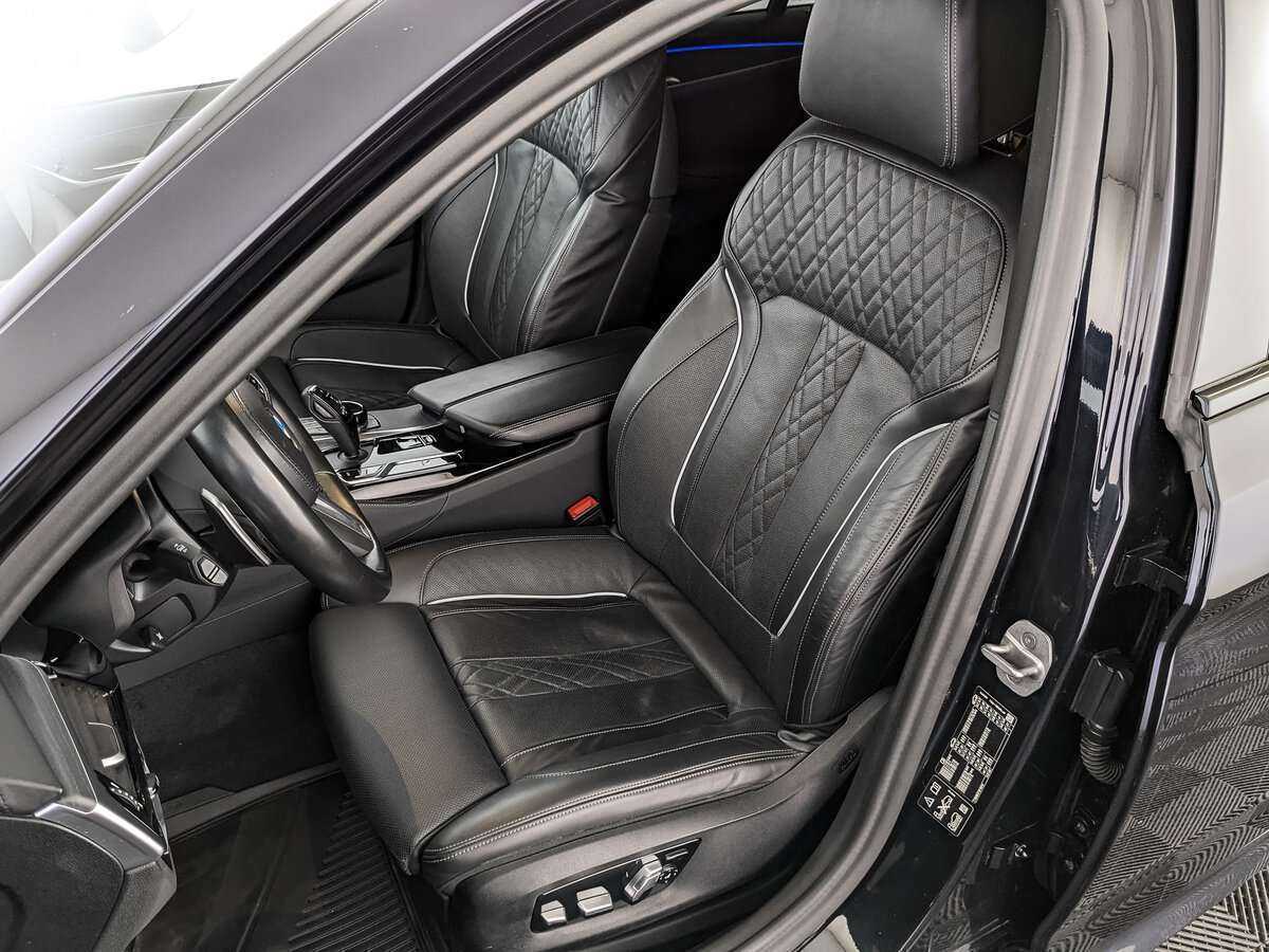 BMW 5 серии с пробегом — 2021 год. Фото: #11