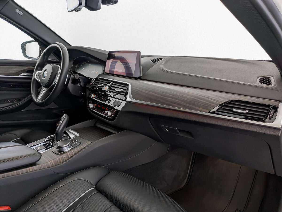 BMW 5 серии с пробегом — 2019 год. Фото: #8