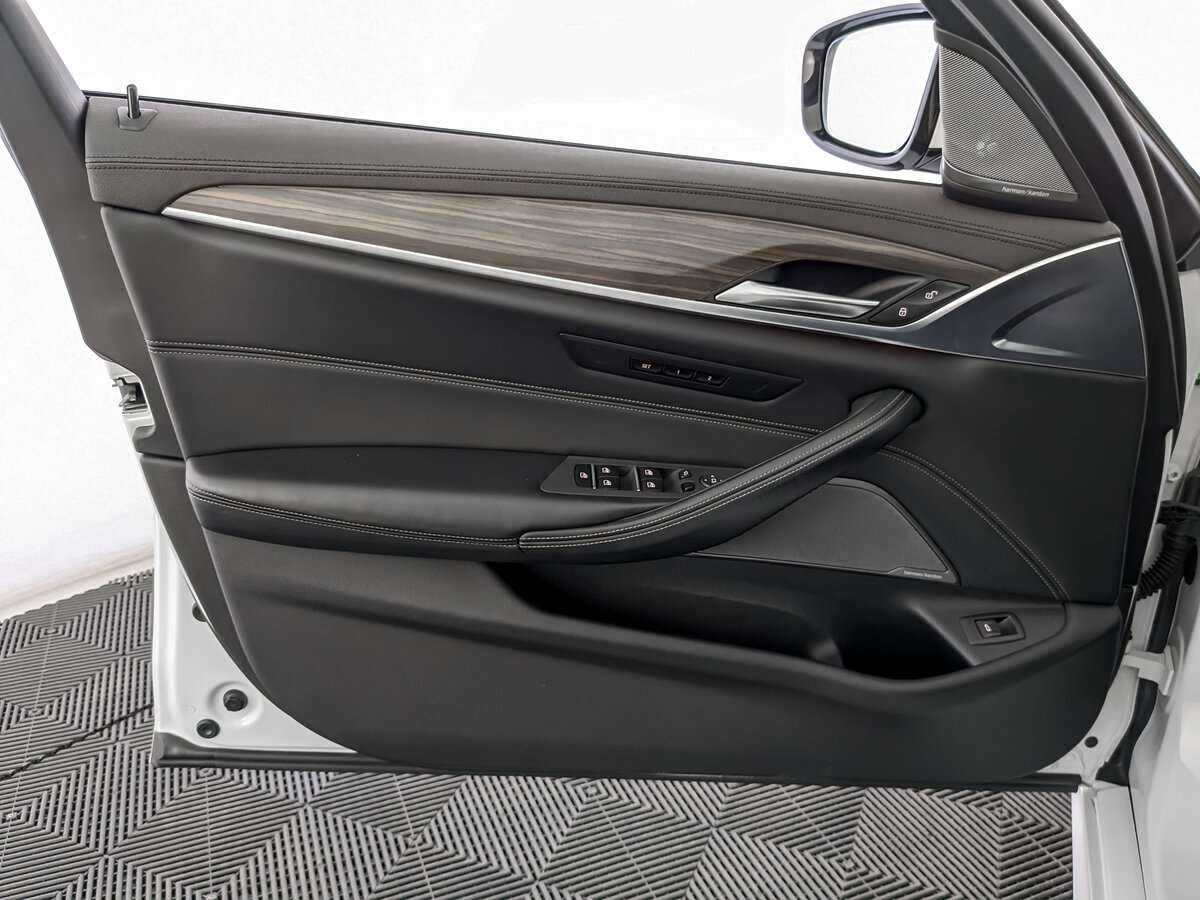 BMW 5 серии с пробегом — 2019 год. Фото: #14