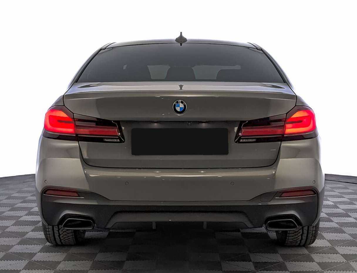 BMW 5 серии с пробегом — 2021 год. Фото: #5