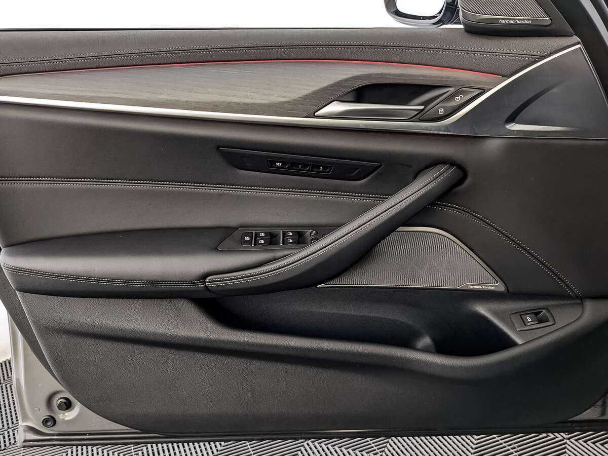 BMW 5 серии с пробегом — 2021 год. Фото: #12