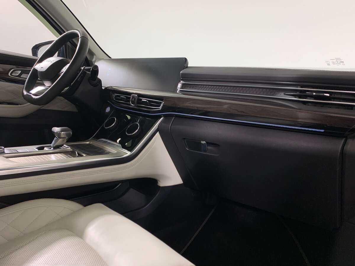 EXEED VX с пробегом — 2022 год. Фото: #12