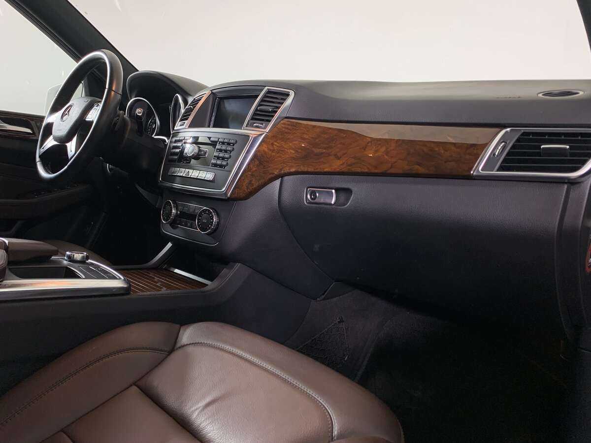 Mercedes-Benz M-Класс с пробегом — 2014 год. Фото: #12