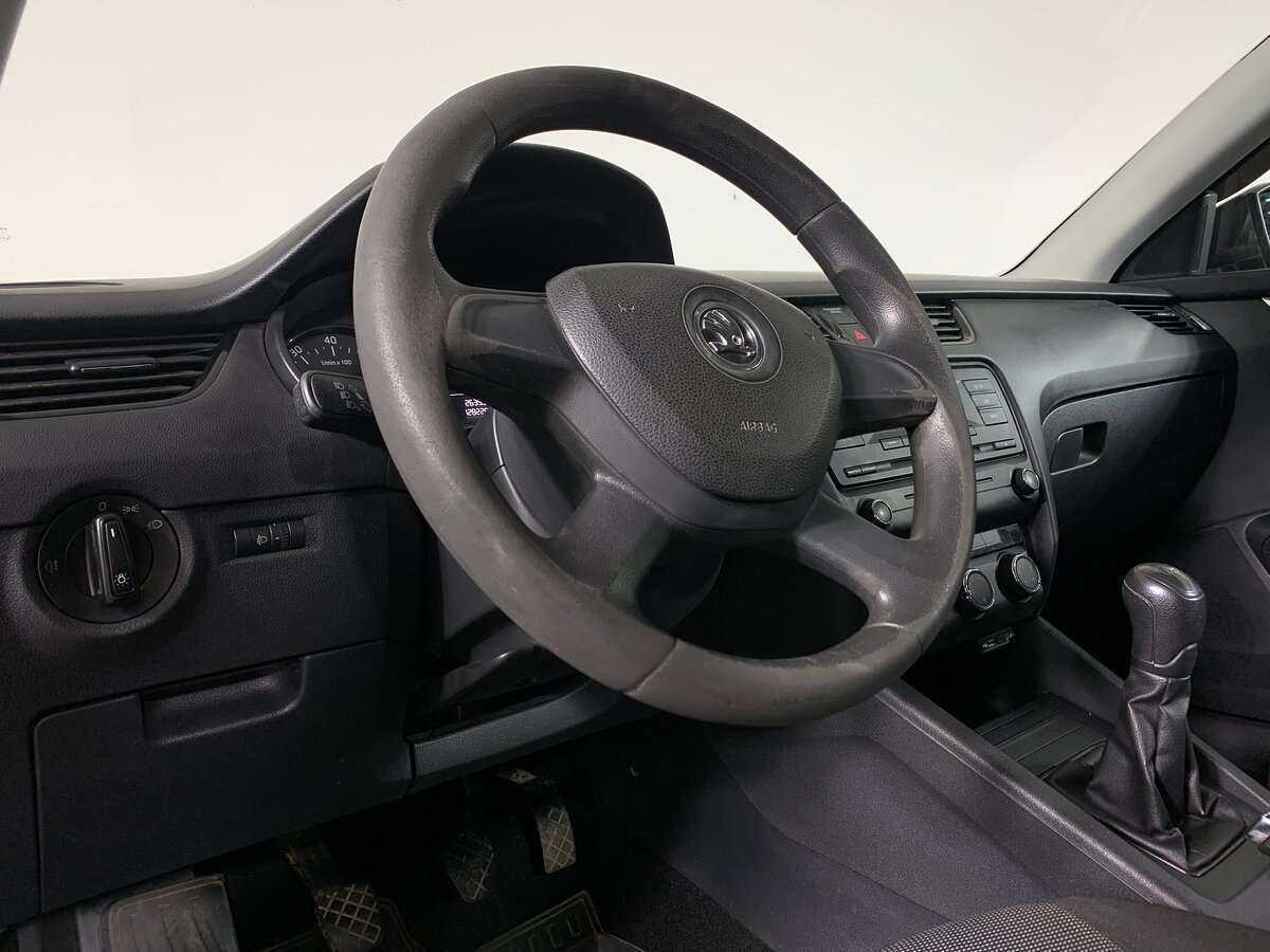 Skoda Octavia с пробегом — 2014 год. Фото: #8