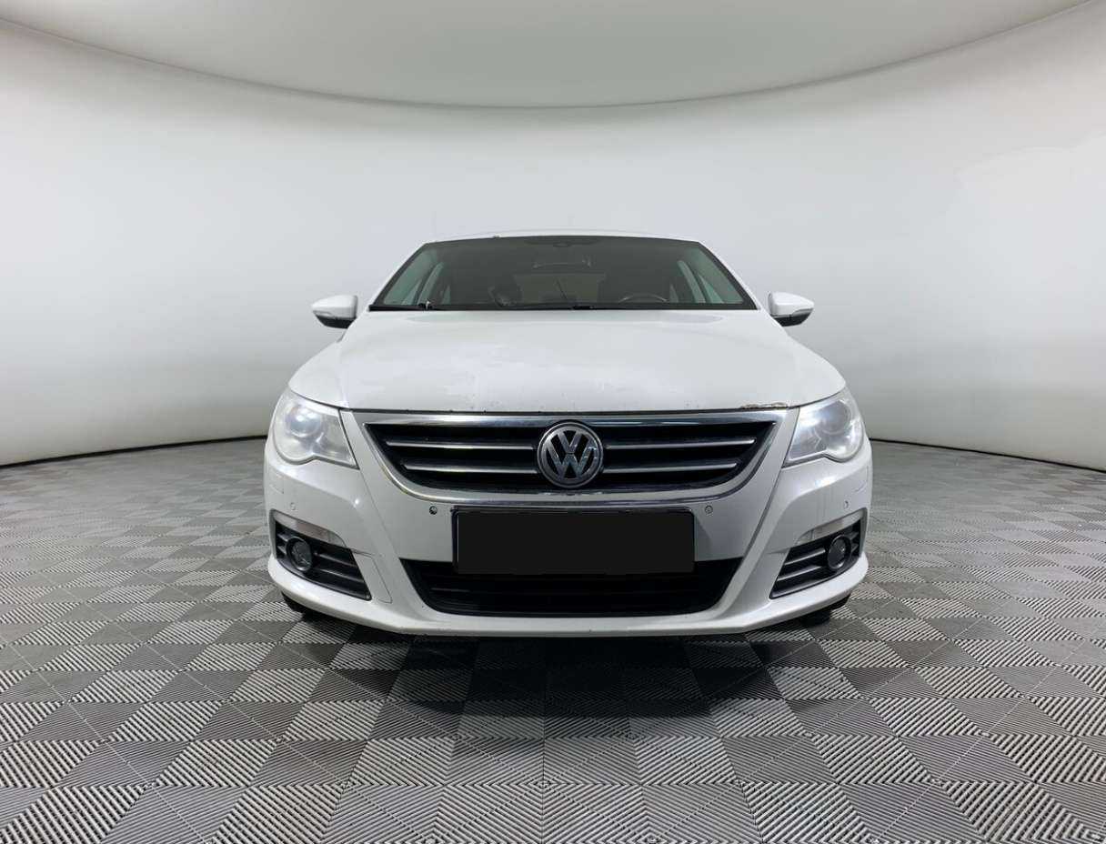 Volkswagen Passat CC с пробегом — 2011 год. Фото: #1
