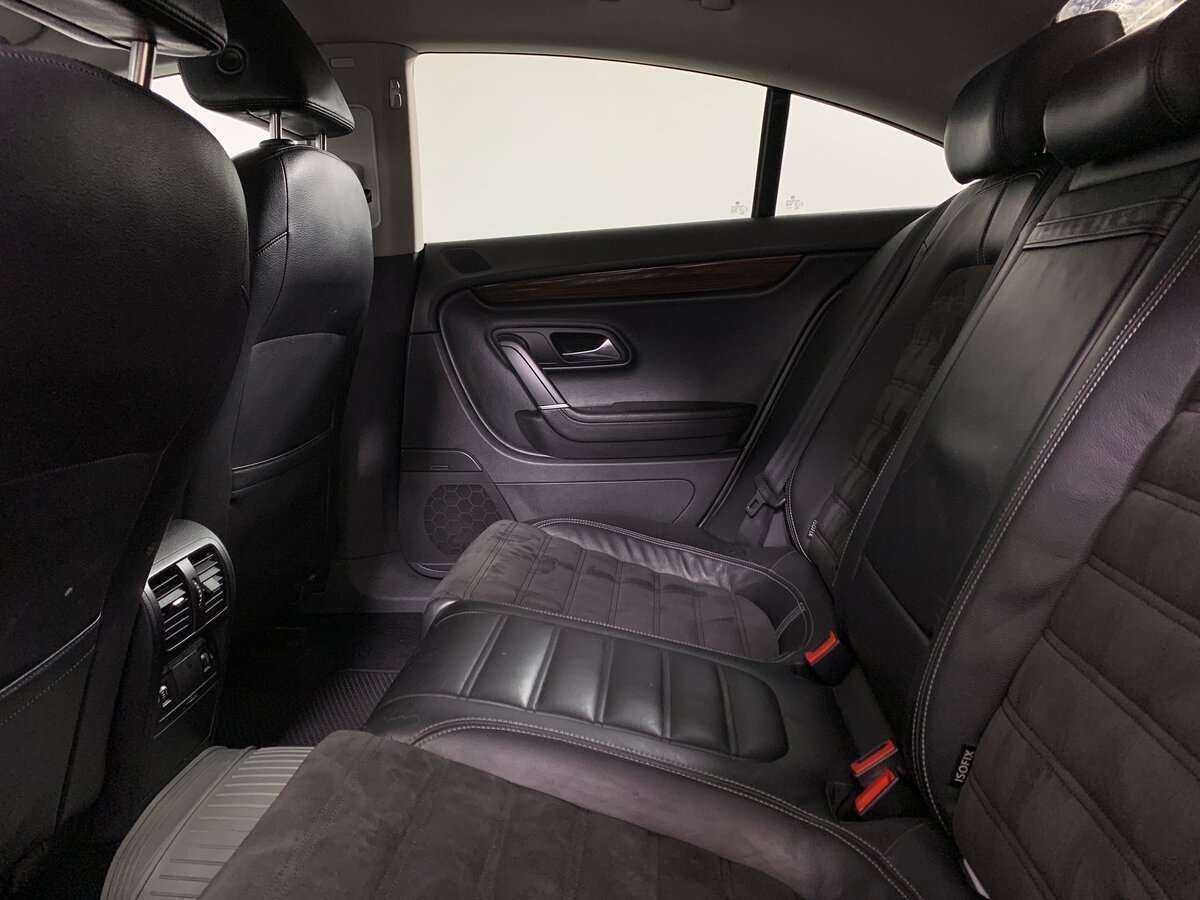 Volkswagen Passat CC с пробегом — 2011 год. Фото: #15