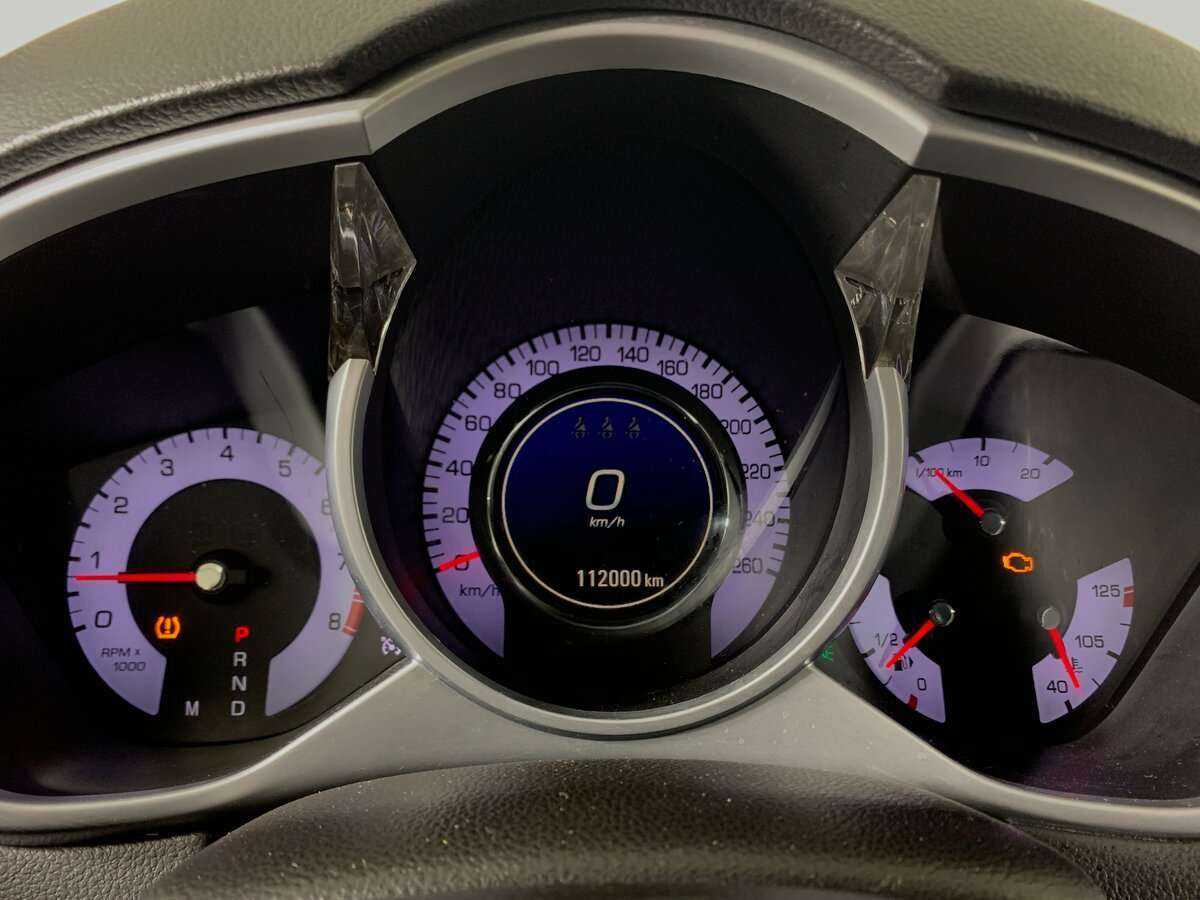 Cadillac SRX с пробегом — 2011 год. Фото: #11