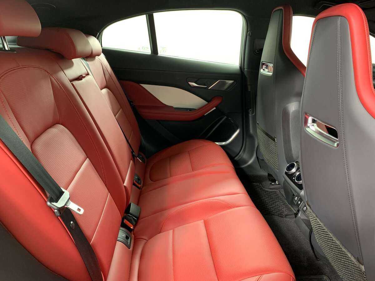 Jaguar I-Pace с пробегом — 2021 год. Фото: #17