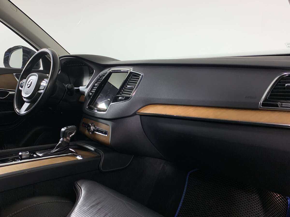 Volvo XC90 с пробегом — 2017 год. Фото: #11
