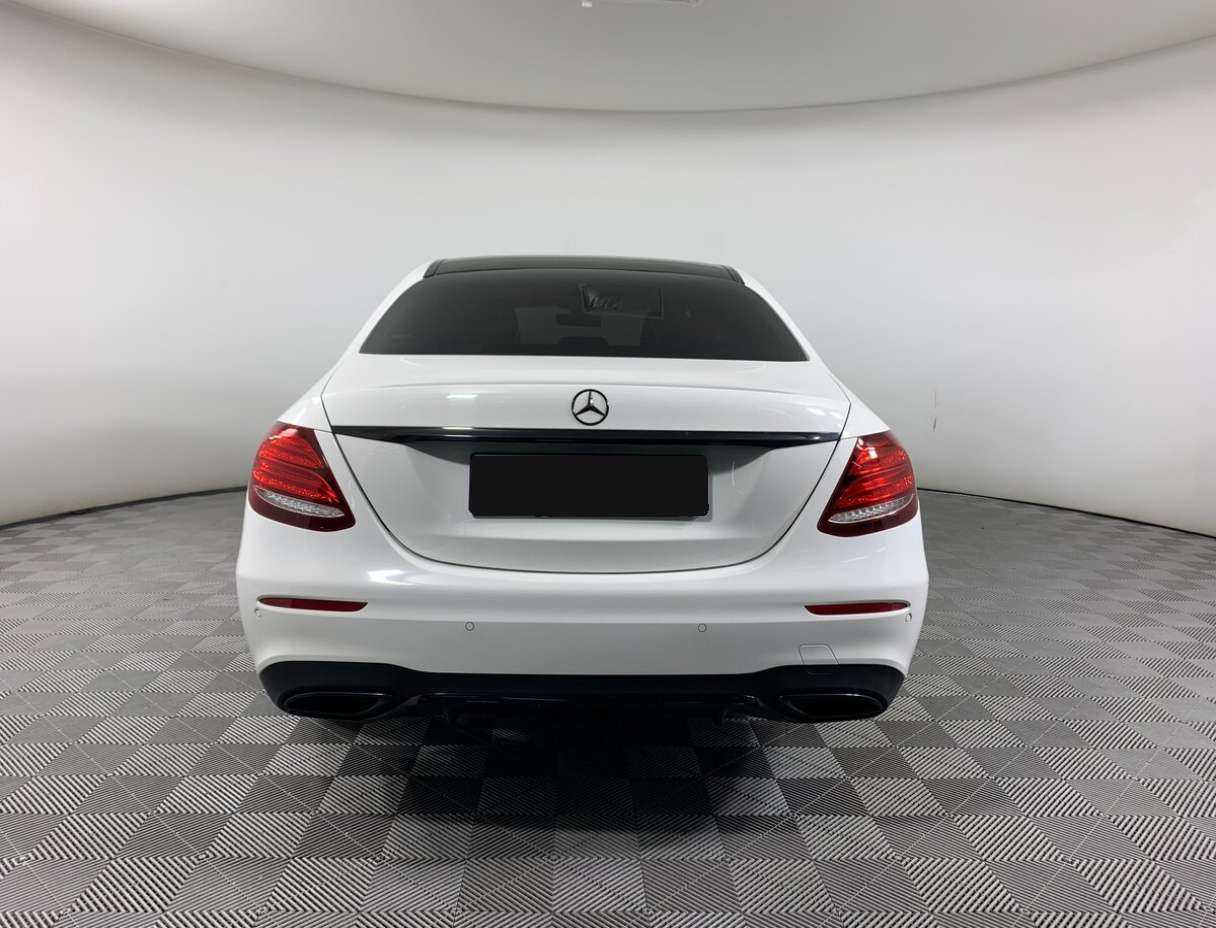 Mercedes-Benz E-Класс с пробегом — 2018 год. Фото: #5