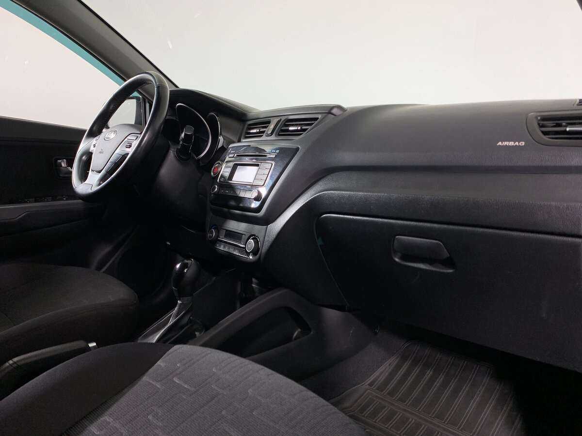 Kia Rio с пробегом — 2016 год. Фото: #10