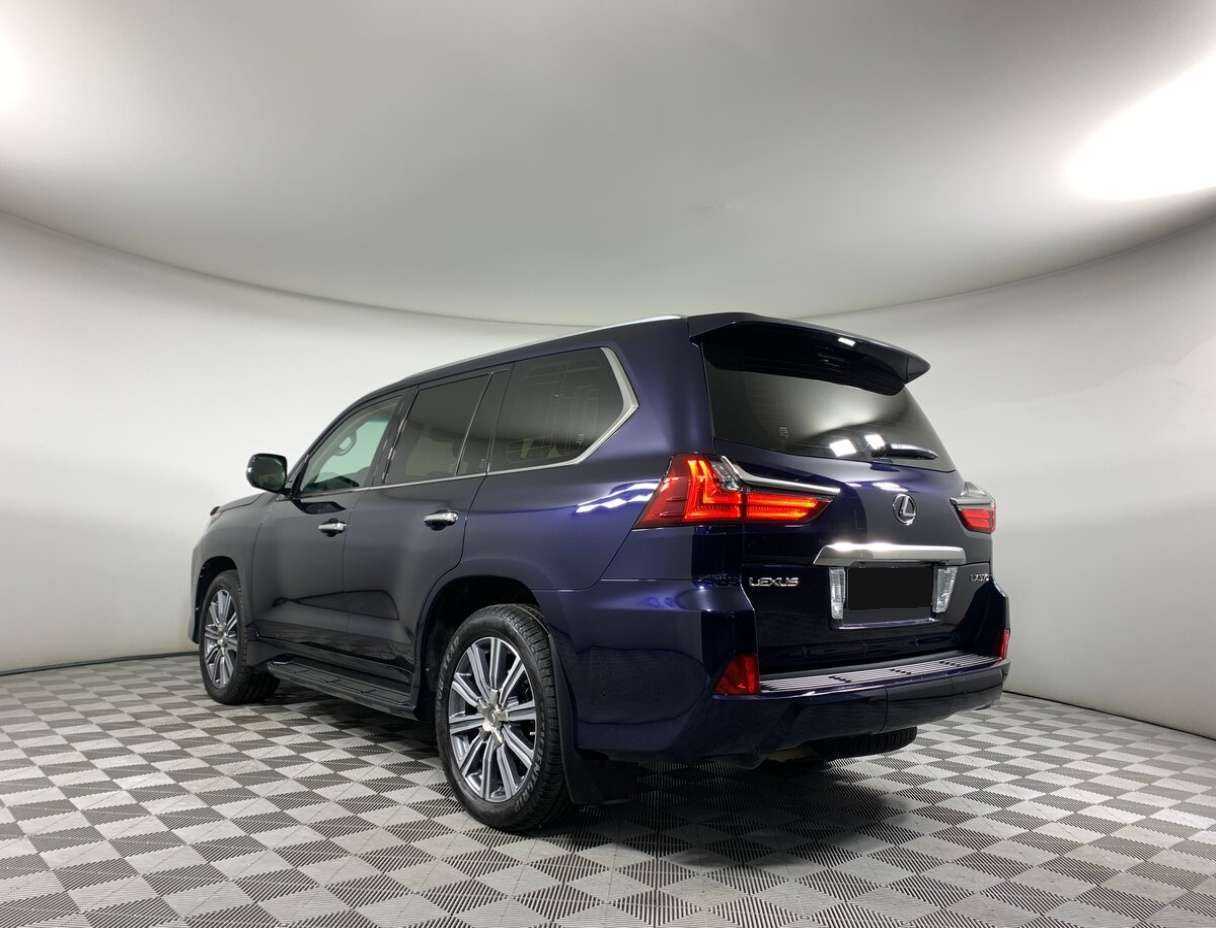 Lexus LX с пробегом — 2017 год. Фото: #6