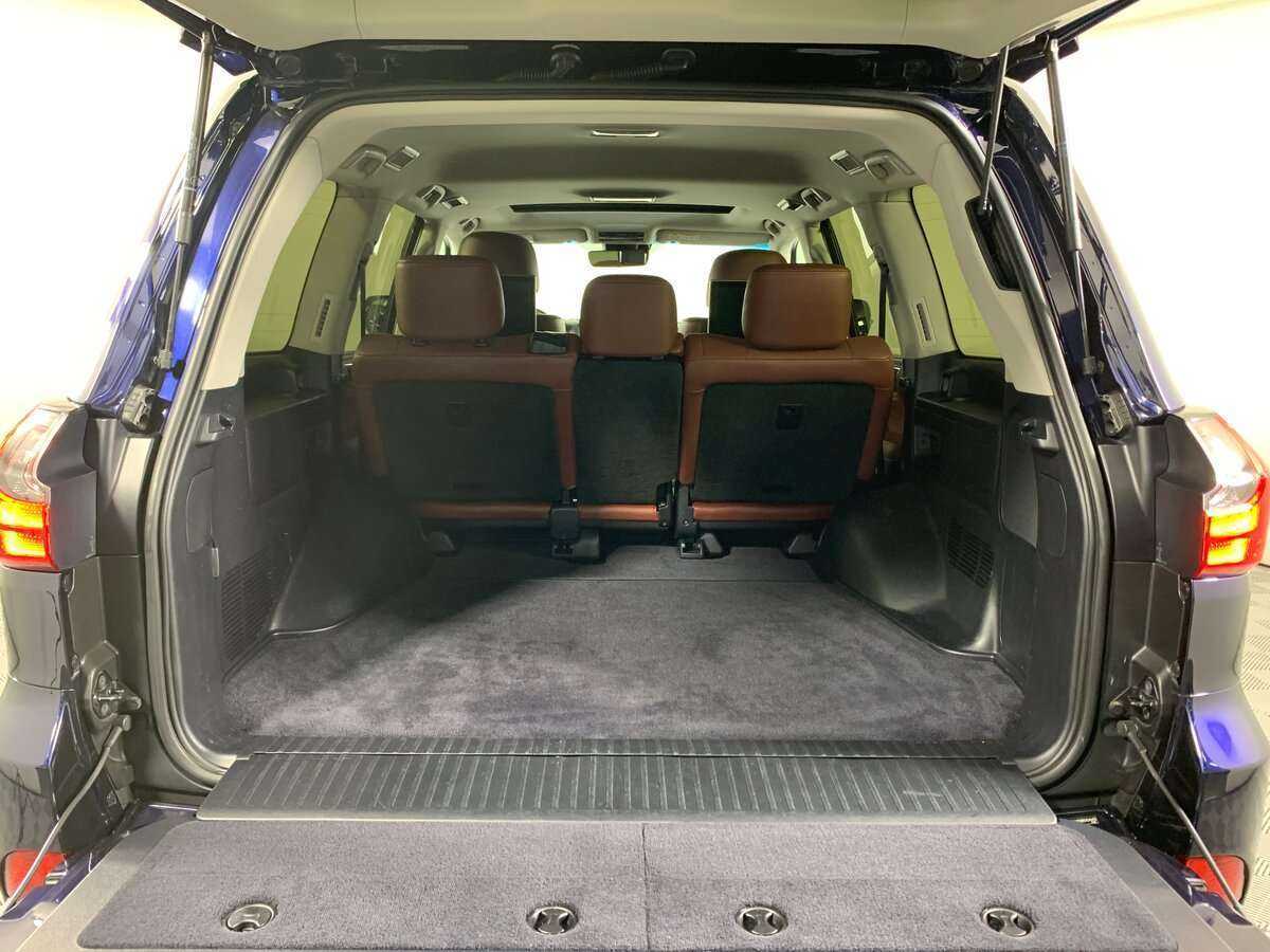 Lexus LX с пробегом — 2017 год. Фото: #18