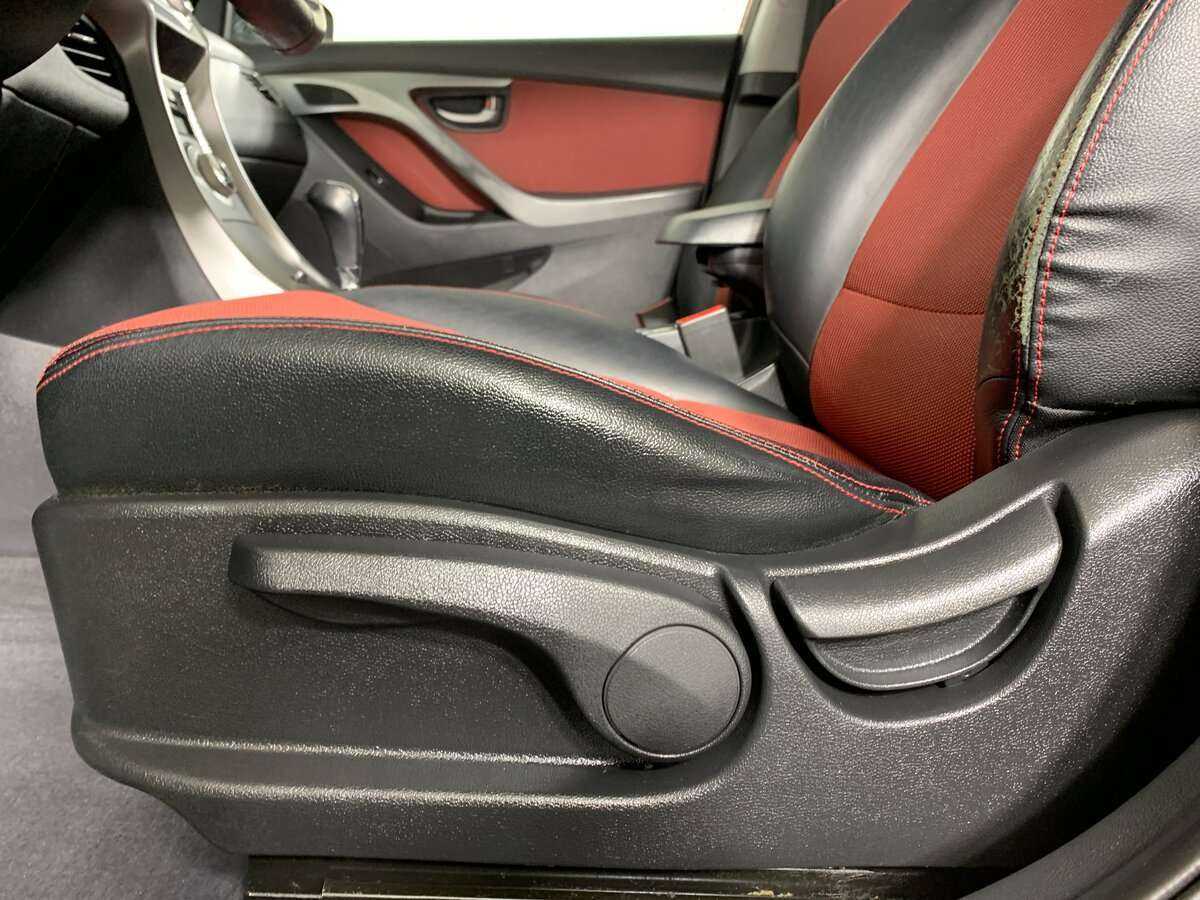 Hyundai Elantra с пробегом — 2011 год. Фото: #11