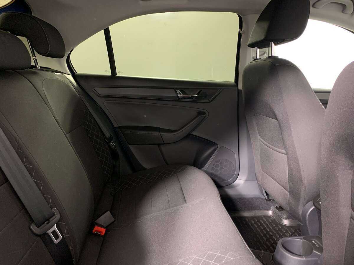 Skoda Rapid с пробегом — 2020 год. Фото: #14