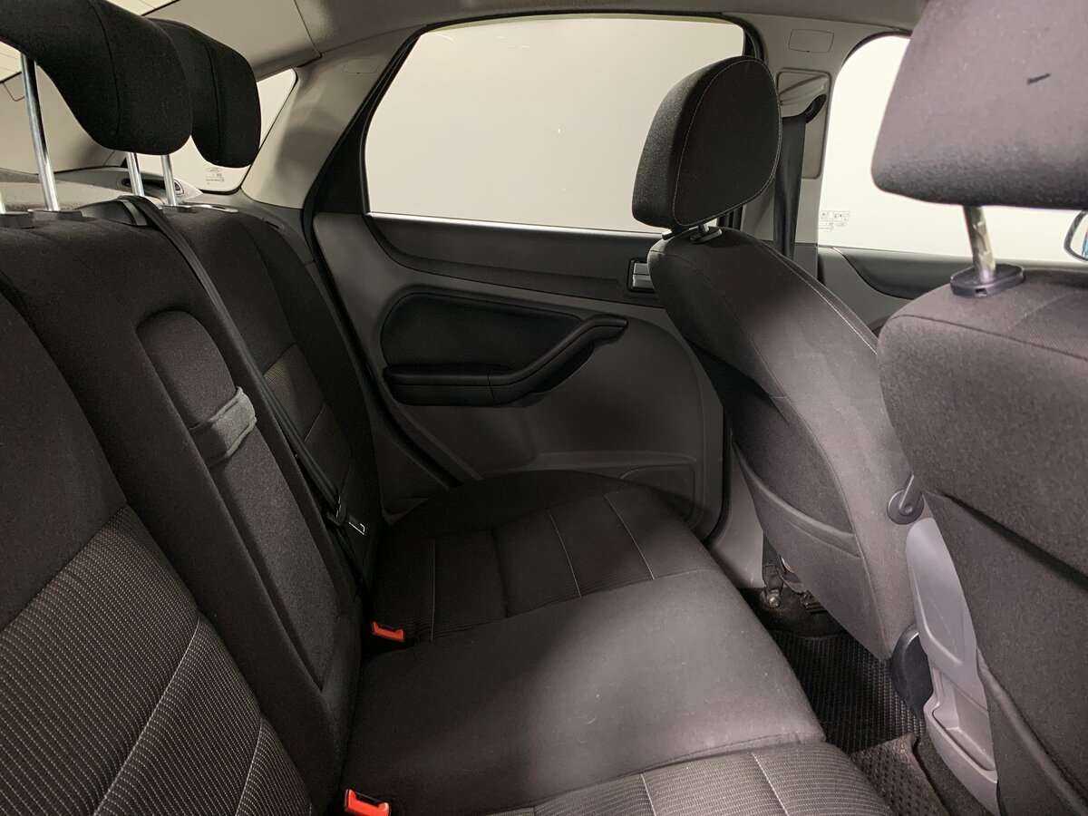 Ford Focus с пробегом — 2009 год. Фото: #13