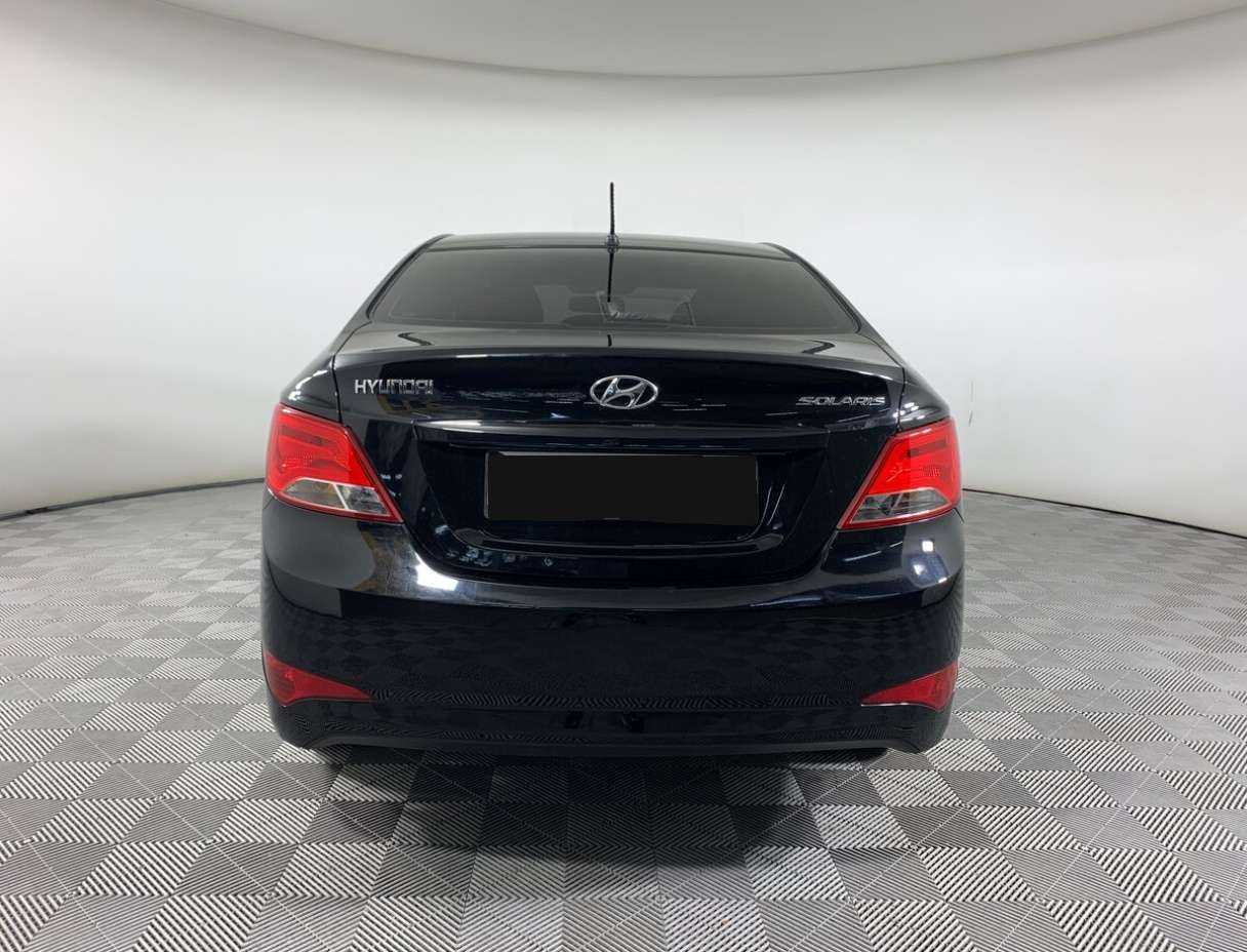 Hyundai Solaris с пробегом — 2014 год. Фото: #5