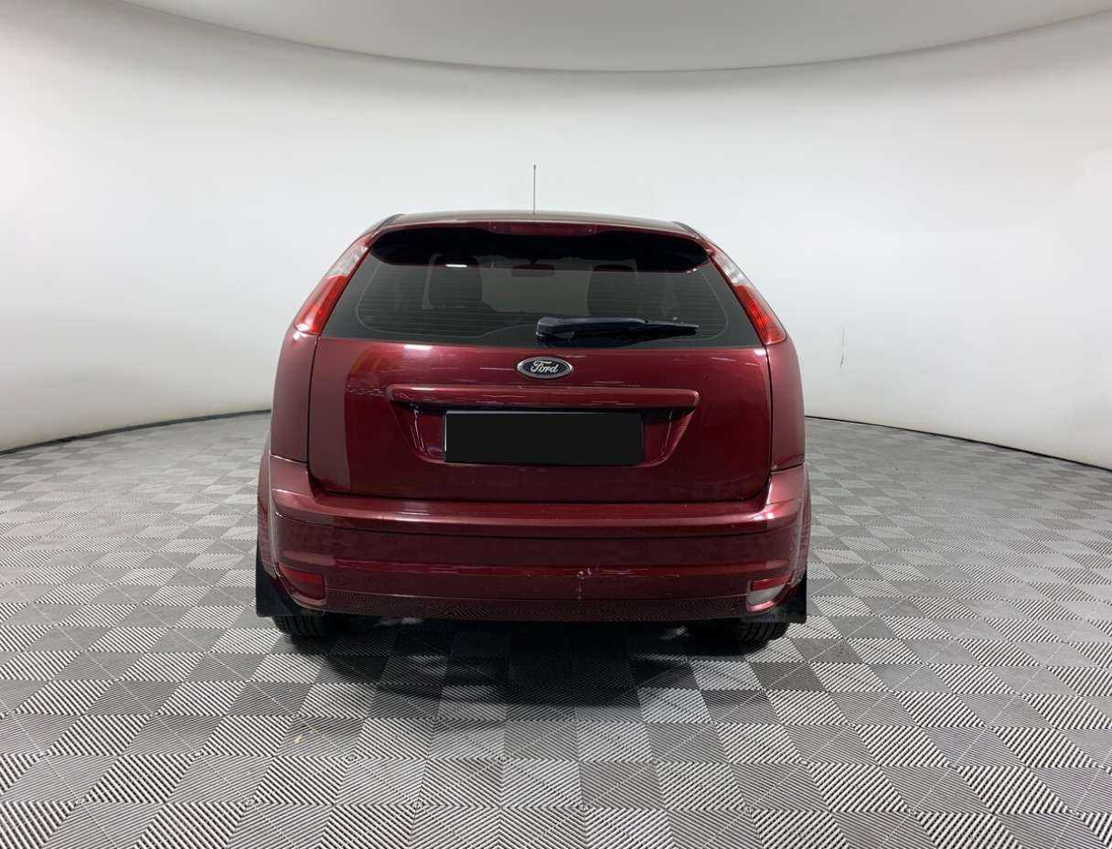 Ford Focus с пробегом — 2005 год. Фото: #5