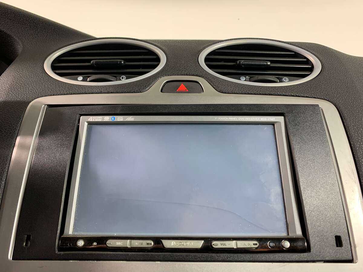 Ford Focus с пробегом — 2005 год. Фото: #12