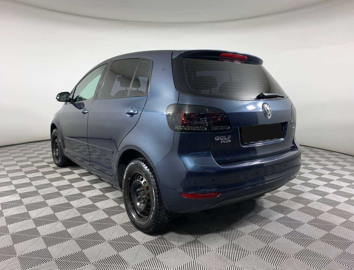 Volkswagen Golf Plus с пробегом — 2010 год. Фото: #6