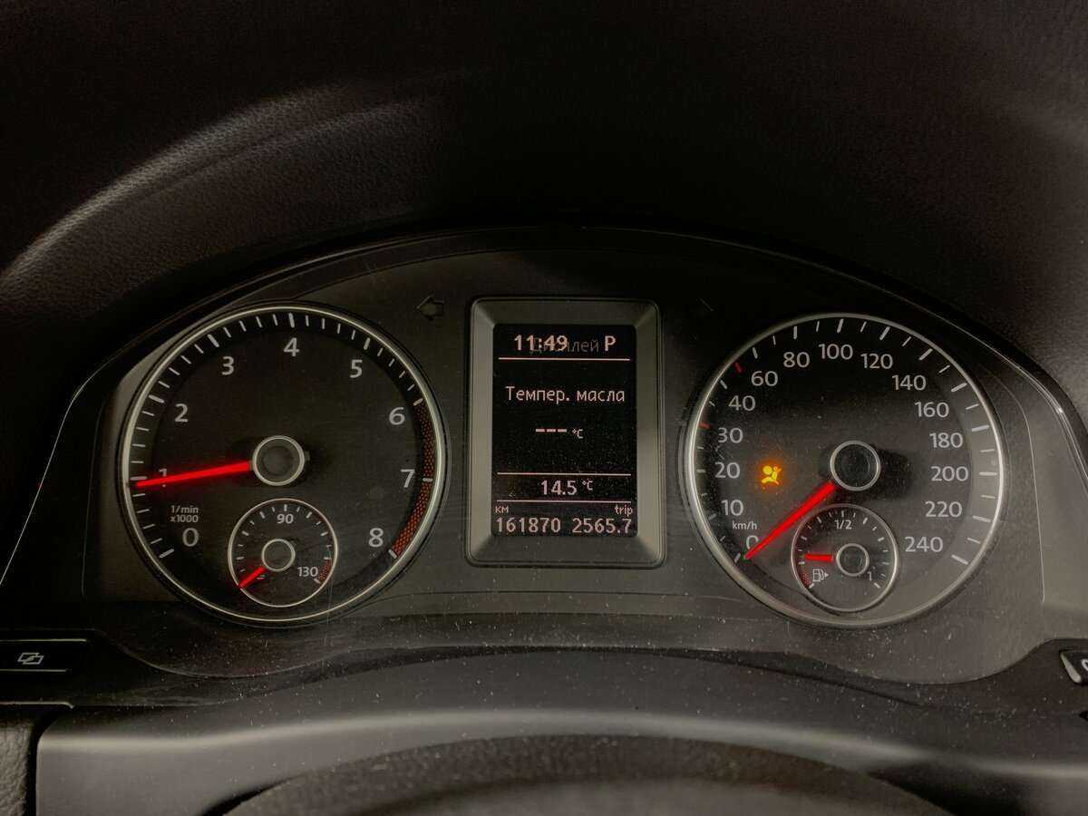 Volkswagen Golf Plus с пробегом — 2010 год. Фото: #11