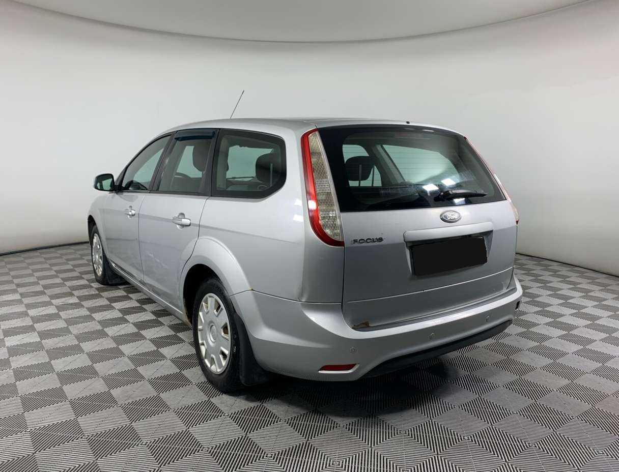 Ford Focus с пробегом — 2011 год. Фото: #6
