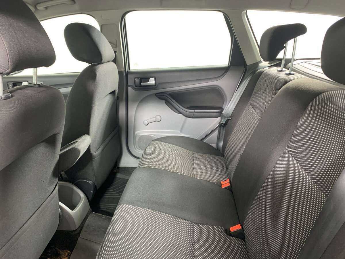 Ford Focus с пробегом — 2011 год. Фото: #15