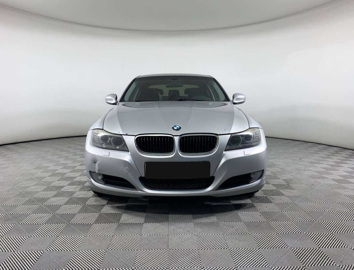 BMW 3 серии с пробегом — 2011 год. Фото: #1