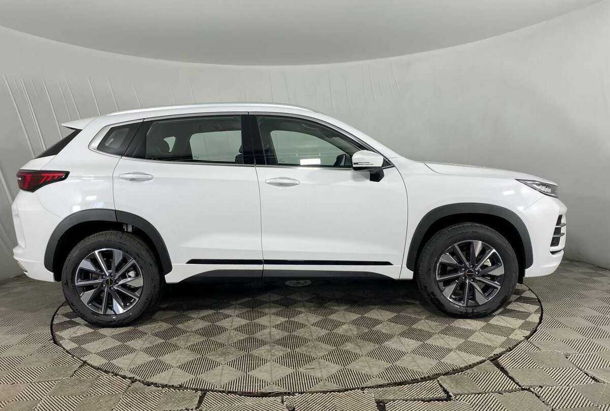 EXEED LX с пробегом — 2023 год. Фото: #3