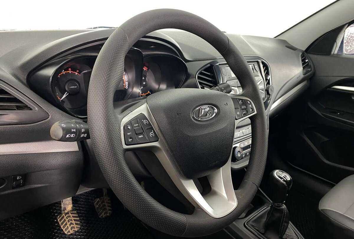 Lada (ВАЗ) Vesta с пробегом — 2019 год. Фото: #12