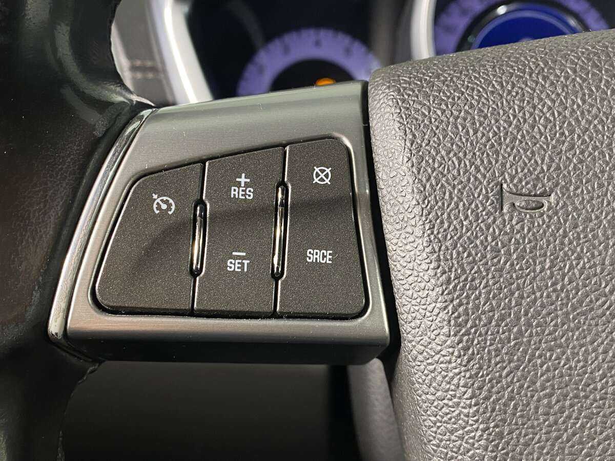 Cadillac SRX с пробегом — 2011 год. Фото: #13