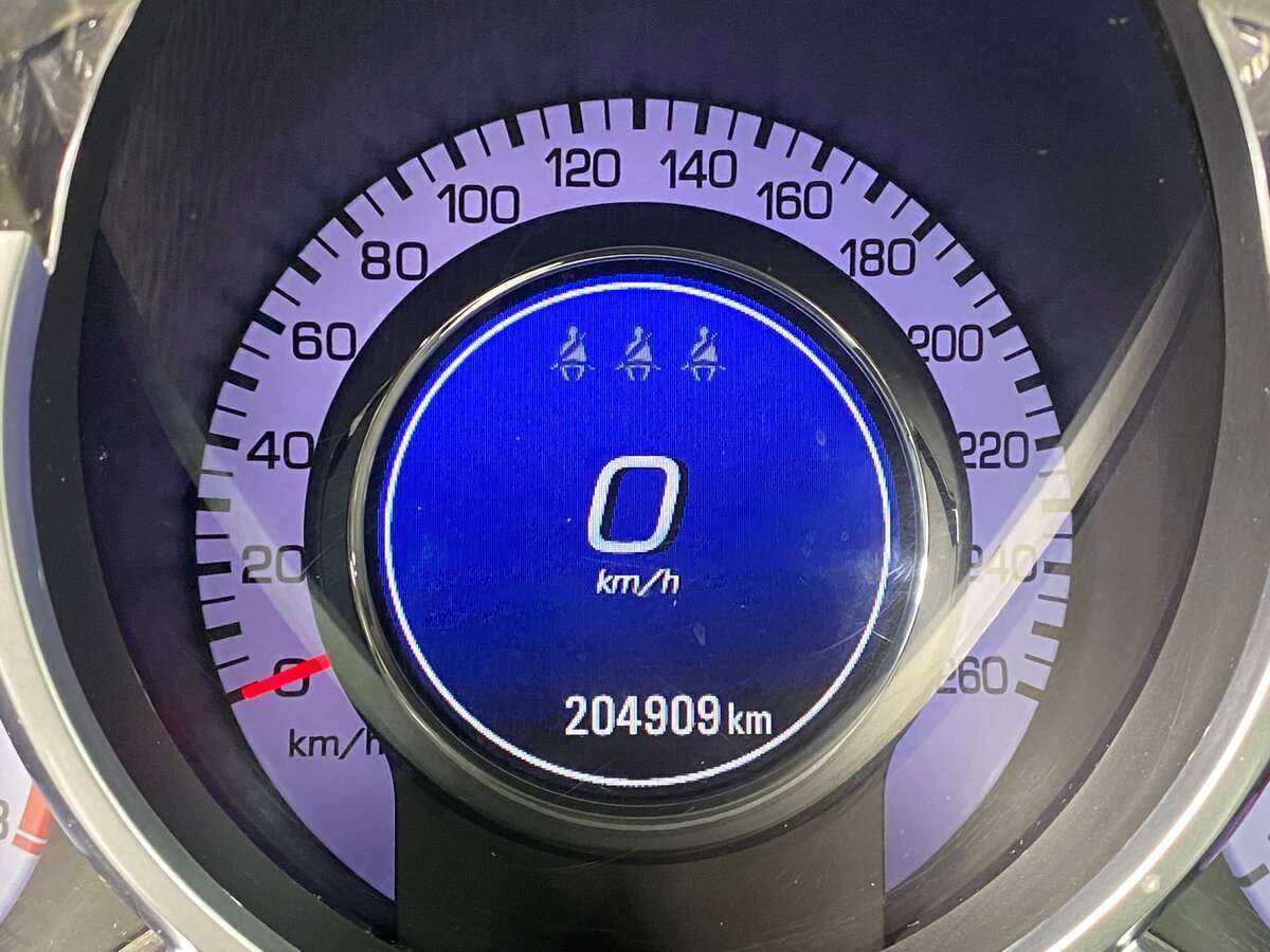 Cadillac SRX с пробегом — 2011 год. Фото: #19