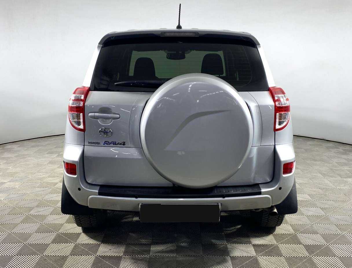 Toyota RAV4 с пробегом — 2011 год. Фото: #4