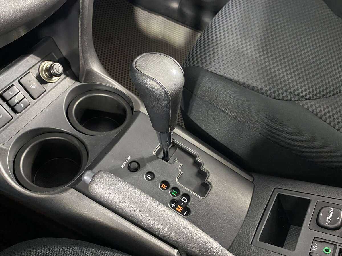 Toyota RAV4 с пробегом — 2011 год. Фото: #12