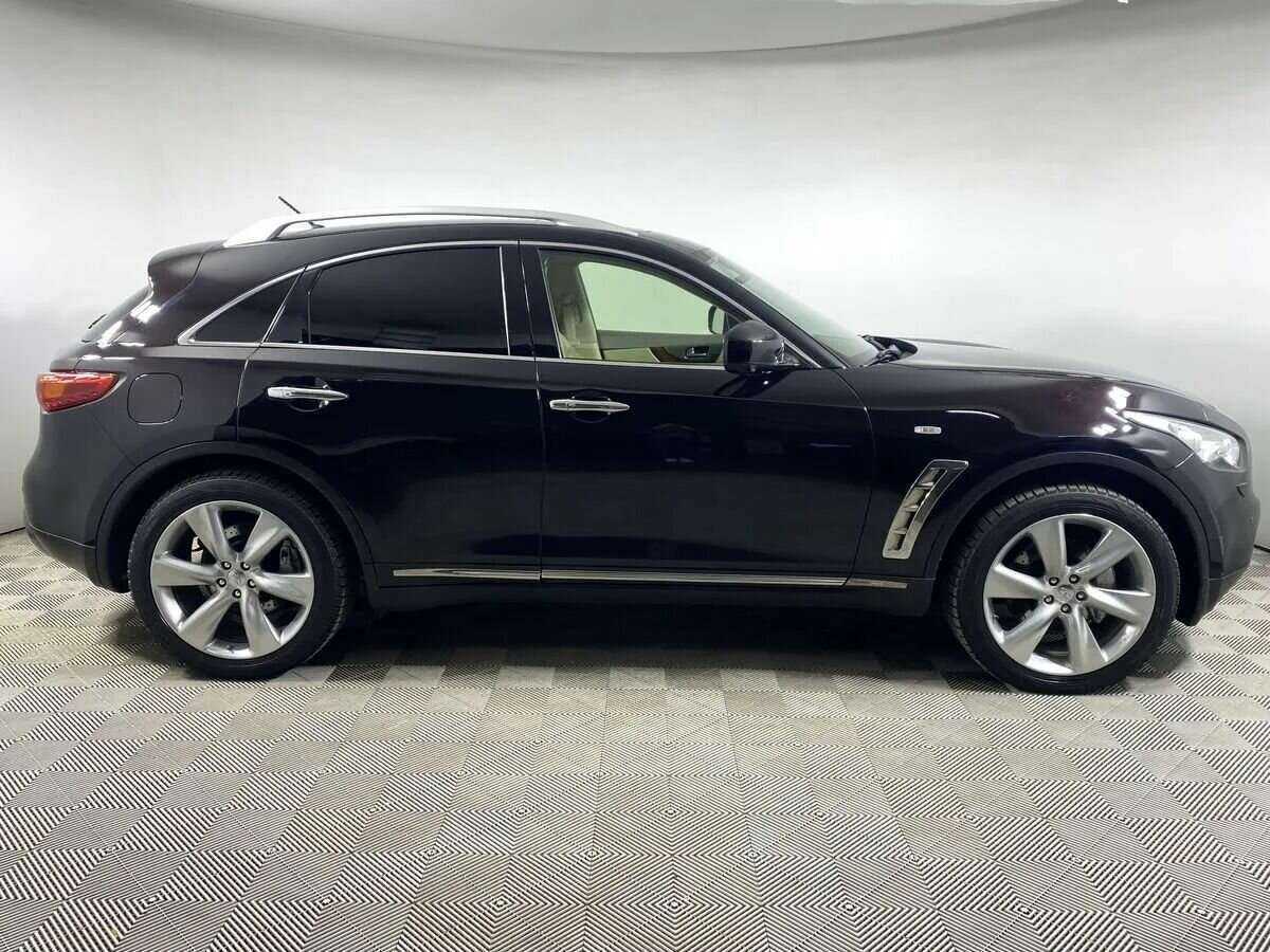 Infiniti FX с пробегом — 2011 год. Фото: #2