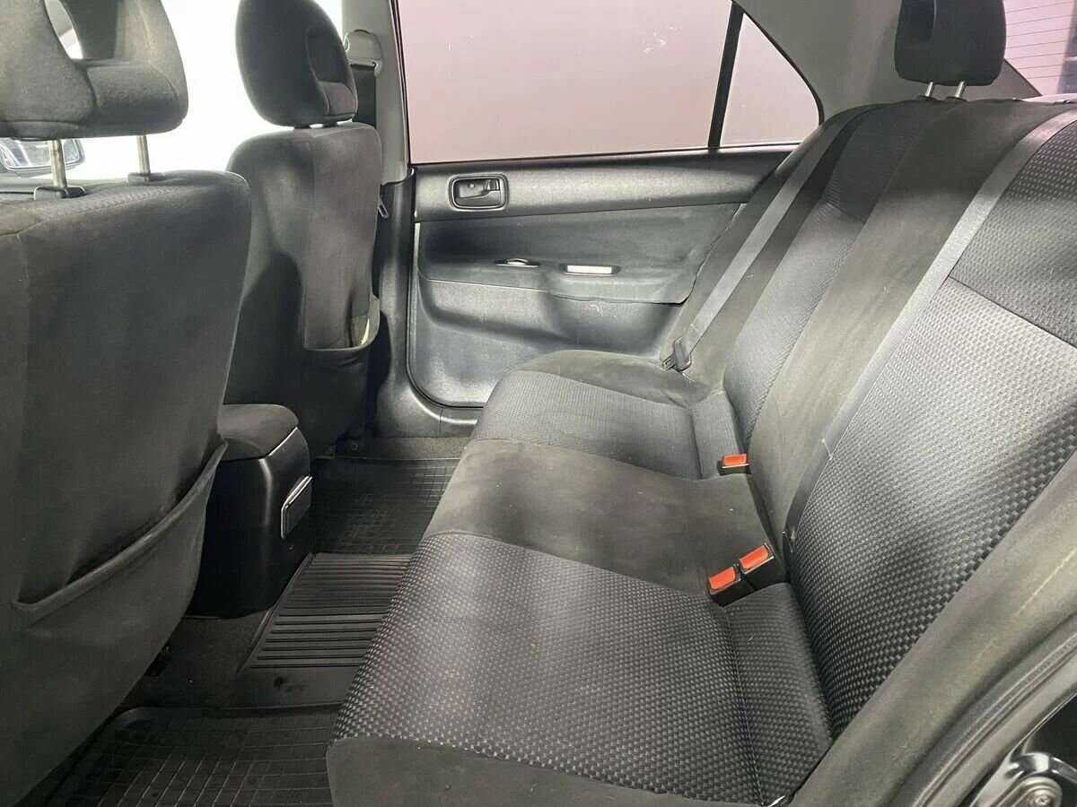 Mitsubishi Lancer с пробегом — 2006 год. Фото: #8