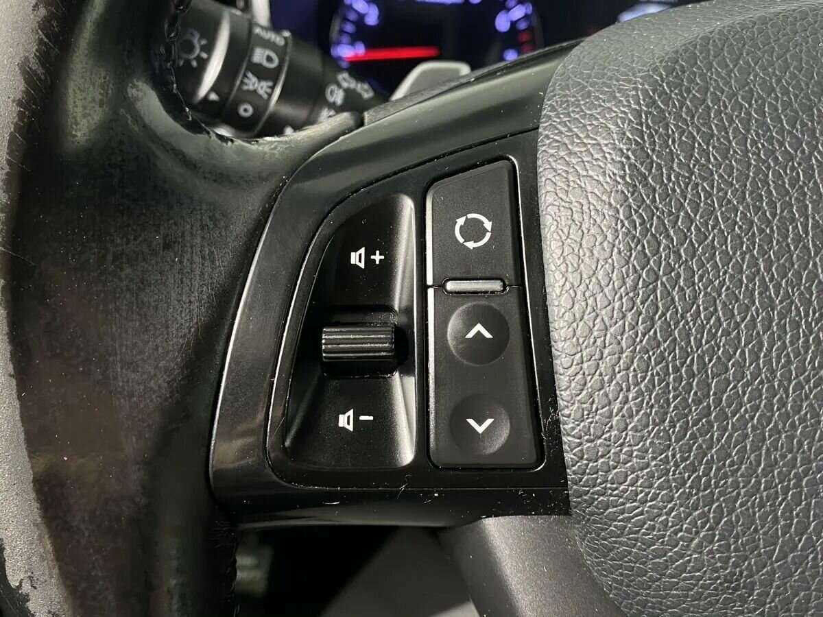 Kia Optima с пробегом — 2013 год. Фото: #9