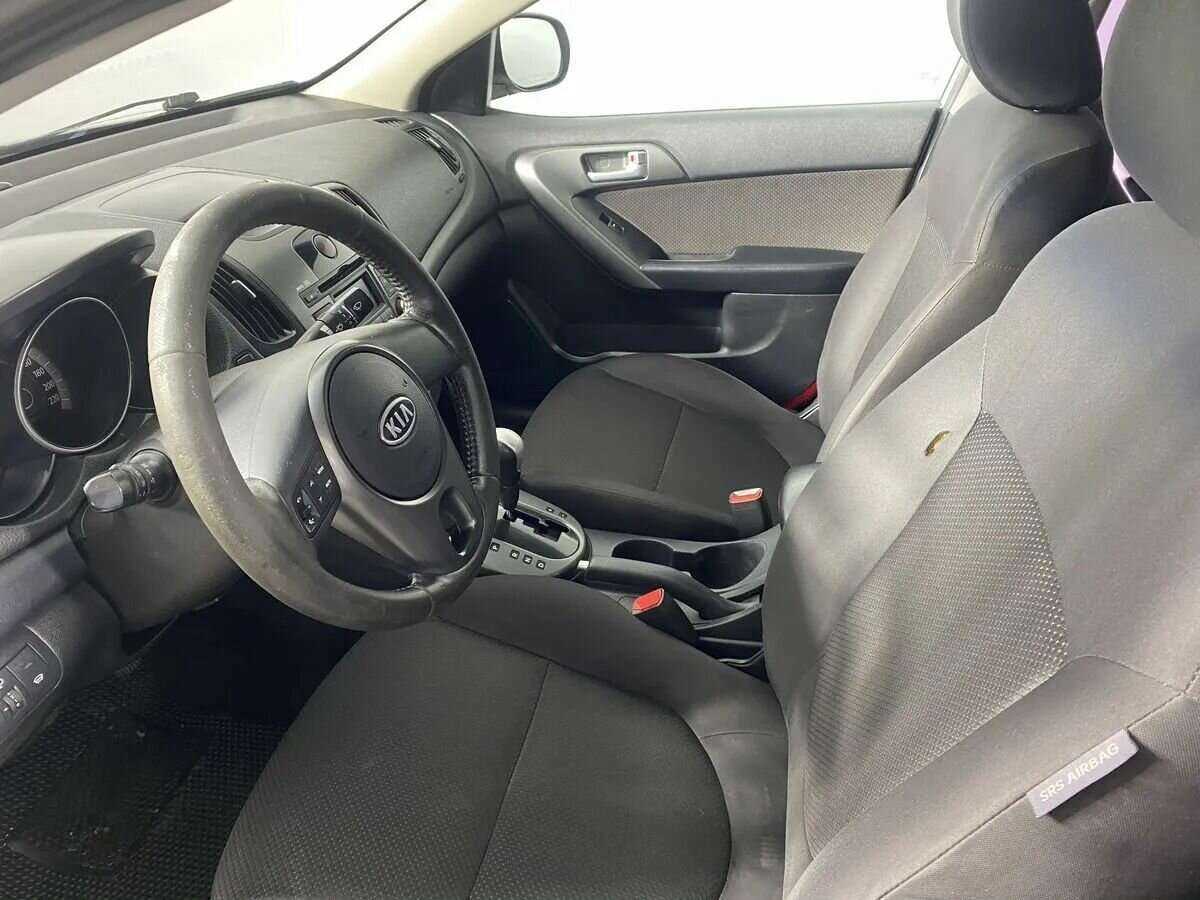 Kia Cerato с пробегом — 2010 год. Фото: #6