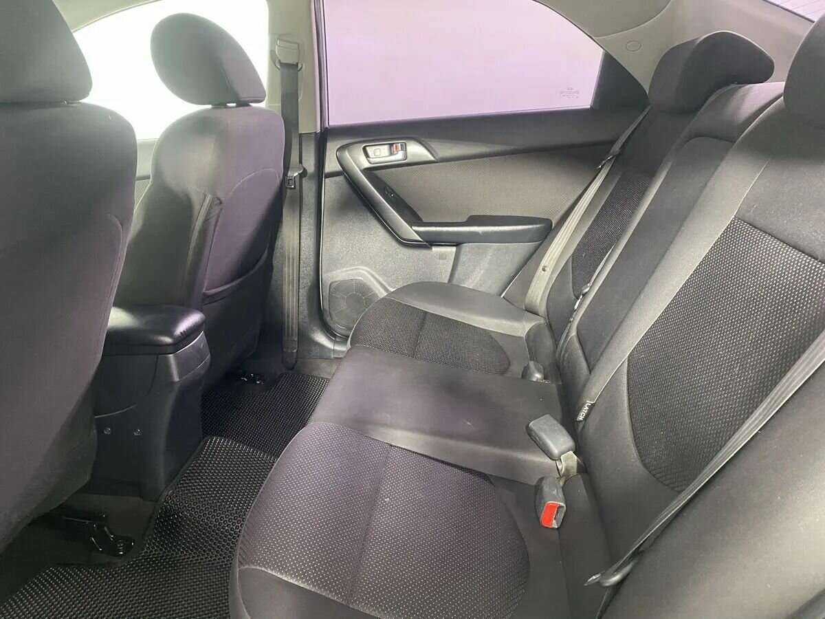 Kia Cerato с пробегом — 2010 год. Фото: #7