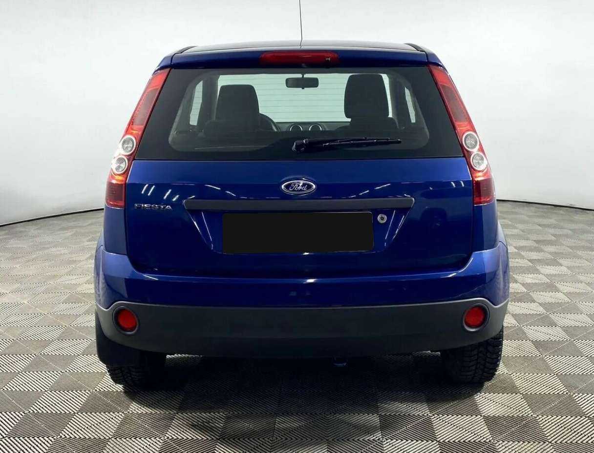 Ford Fiesta с пробегом — 2008 год. Фото: #5