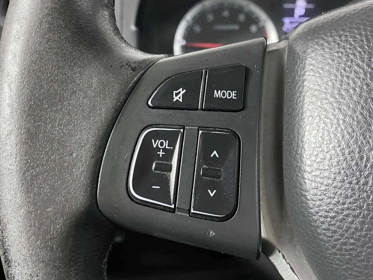 Suzuki Swift с пробегом — 2011 год. Фото: #10