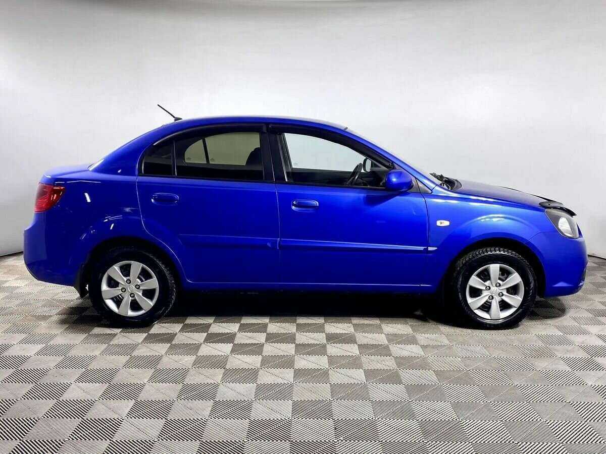 Kia Rio с пробегом — 2010 год. Фото: #2